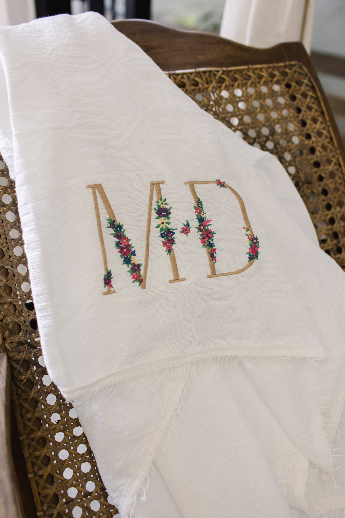 Trambia Inabel Blankets with Embroidery