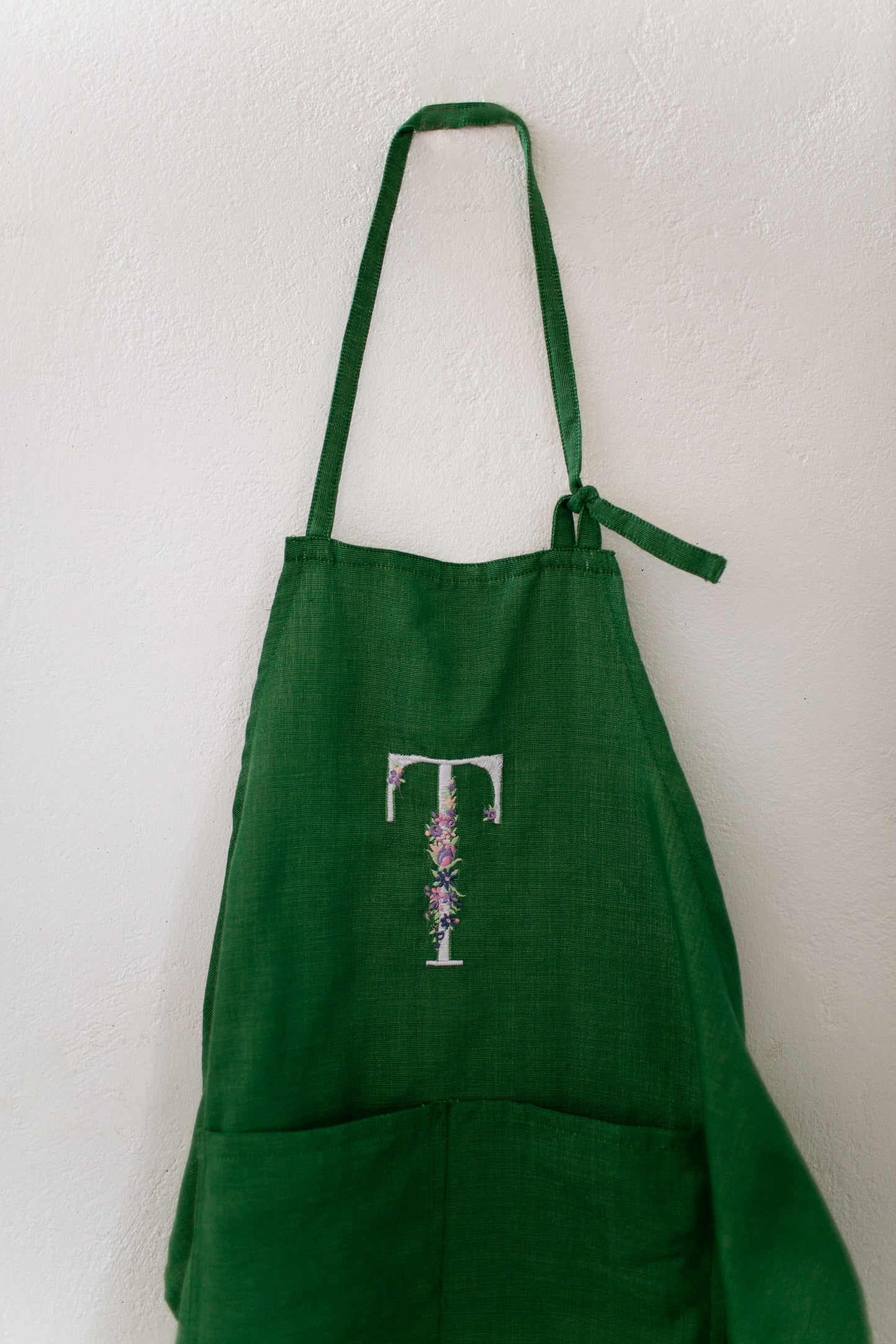 Inabel Apron with Embroidery